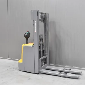 Штабелер JUNGHEINRICH EJC 216