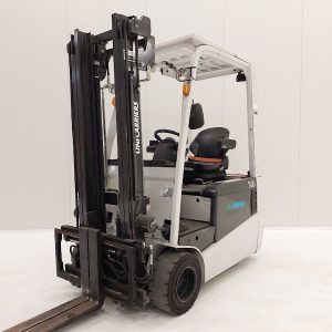 Навантажувач UNICARRIERS AG1N1L18Q (1.8 т, 3.3 м)